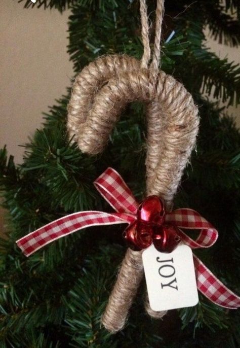 Christmas Candy Cane Decorations, Christmas Symbols, Candy Cane Crafts, Cheap Farmhouse, Rustic Christmas Ornaments, Handmade Christmas Crafts, Candy Cane Christmas, Porch Christmas, Farmhouse Front