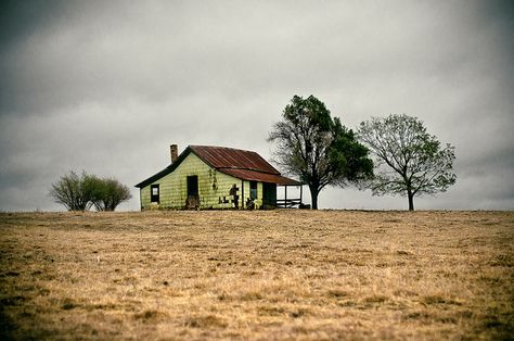 Mark Heaps Smithville Texas, Texas Farmhouse, Rural Photography, Abandoned Farm, Farming Equipment, Rural House, Rural Scenes, Made My Day, Old Farm Houses