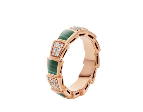 Discover Serpenti Ring and read more about Bvlgari's Collection on the official website. Bulgari Jewelry, Rose Gold Ring Set, Bvlgari Jewelry, Bvlgari Serpenti, Malachite Rings, Gold Ring Sets, Ring Size Guide, White Rose Gold, Jewelry Creation