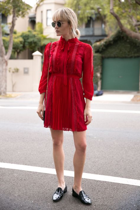 Brooke Testoni, Moda Instagram, Red Sweater Dress, Red Dress Outfit, Wardrobe Inspiration, Outfits Verano, Street Style Inspiration, Color Rojo, Christmas Fashion