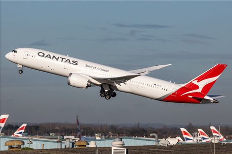 19.01.2023 LHR/EGLL Qantas Airways B787-9 (VH-ZNI) Qantas Airlines, Civil Aviation, Aircraft Pictures, Military Aircraft, Airlines, Aircraft, History, Photographer, The World