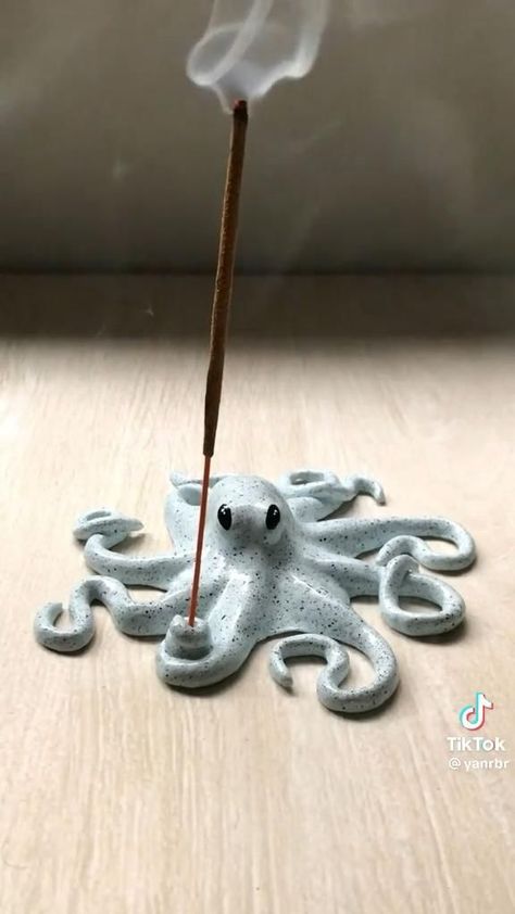 Diy Air Dry Clay, Sculpture Art Clay, Hemma Diy, Tanah Liat, Clay Diy Projects, Clay Crafts Air Dry, Keramik Design, Pottery Crafts, Diy Pottery