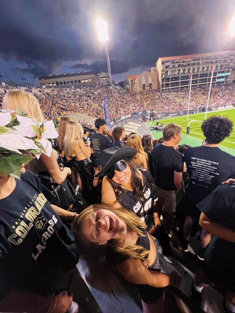 Game day aesthetic Boulder University Colorado, Boulder Colorado College, Boulder Game Day Outfits, Colorado College Aesthetic, Cu Boulder Campus Aesthetic, Uc Boulder Aesthetic, University Of Colorado Boulder Aesthetic, Cu Boulder Game Day Outfits, Boulder Colorado Aesthetic