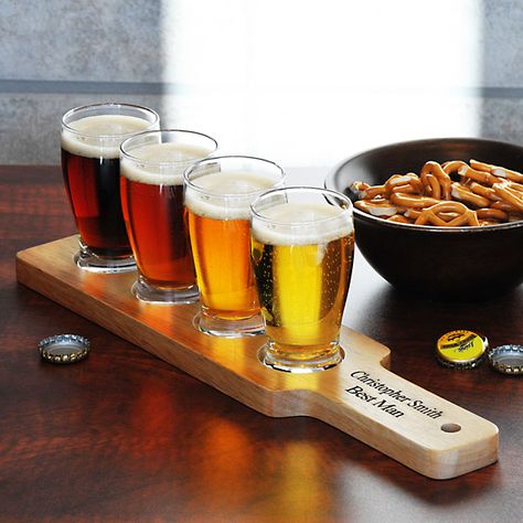 Beer Sampler, Glace Fruit, Beer Flight, Personalized Beer, Beer Tasting, Brew Pub, Cool Tech Gadgets, Beer Bar, Beer Mugs