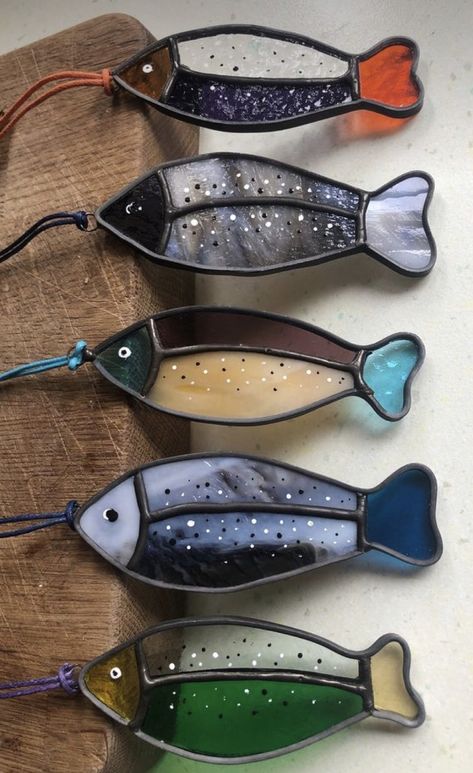 Painted Fish, Fused Glass Artwork, Hanging Tree, Stained Glass Paint, Stained Glass Ornaments, Stained Glass Suncatchers, Stained Glass Christmas, Tiffany Glass, Stained Glass Diy