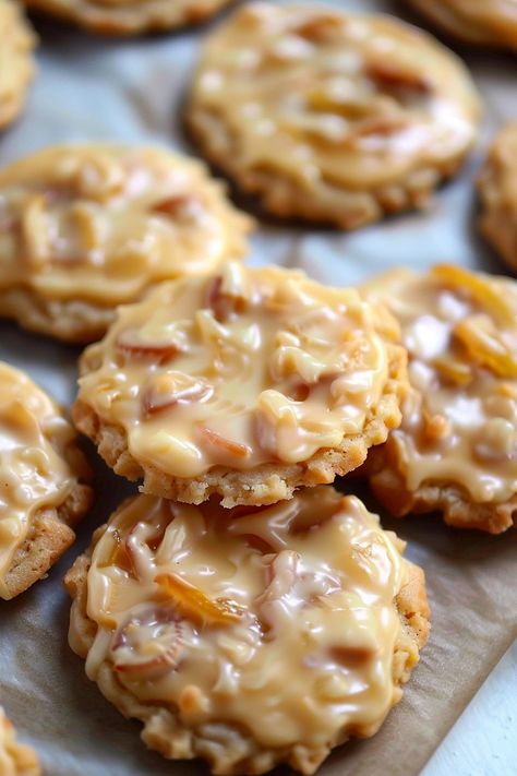 Ritz Cracker Recipes, Ritz Cracker, Salty Treats, Cracker Recipes, Dairy Free Dessert, Think Food, Ritz Crackers, Shake Recipes, Quick Snacks