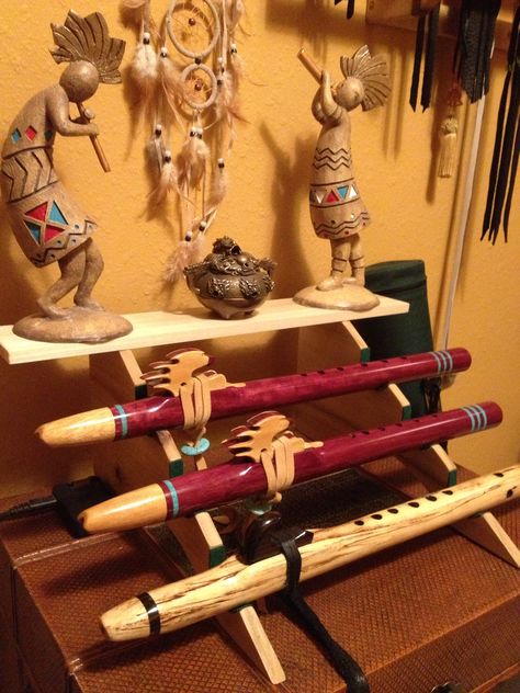 Native American Flute Music, Native Flute, Wooden Flute, Native American Music, Flute Instrument, Native American Images, Native American Flute, Flute Music, Indian Music