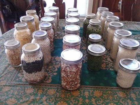 Dehydrating Eggs, Dehydrated Potatoes, Dry Canning, Storing Food Long Term, Canning Jar Storage, Seed Exchange, Columbia College Chicago, Canning 101, Canning Process