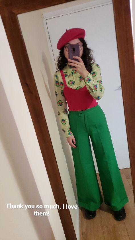 Pink Green Outfit Color Combos, Green 70s Outfit, Green And Red Outfit Aesthetic, Colorful Formal Outfits, Colorful Maximalist Outfit, Funky Pants Outfits, Colorful Office Outfits, Pink And Green Outfits, Red Green Outfit