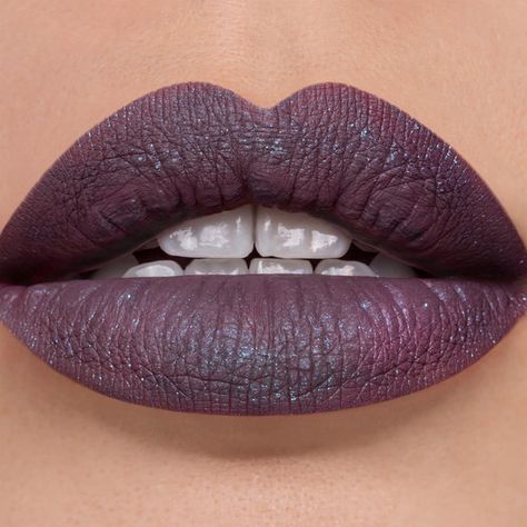 Lip Decor, Lip Kisses, Winter Lip Color, Vampy Lips, Lilac Gray, Winter Lips, Purple Holographic, Diy Dry Shampoo, Shampoo Recipe