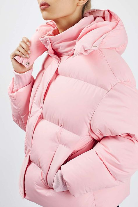 The Puffball Puffer Jacket by Boutique - Boutique - Clothing - Topshop Europe David Zyla, Tout Rose, Cosy Jumper, Pink Winter, Puffy Jacket, Everything Pink, Pink Love, Look Cool, Puffer Jacket