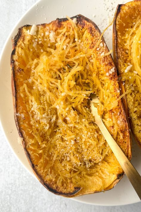 Air Fryer Spaghetti Squash is made in just 25-30 minutes. It's the perfect low carb and healthy side dish or main dish! Spaghetti Squash In Air Fryer, Air Fryer Spaghetti Squash, Air Fryer Spaghetti, Turkey Bolognese, Cooking Spaghetti Squash, Healthy Side Dish, Chicken Taquitos, Zucchini Fritters, Bolognese Sauce