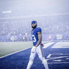 Walked into school this morning like #giantspride Obj Football, Odel Beckham, Football Motivation, Football Swag, Football Gloves, New York Football, Nfl Photos, Giants Football, Nfl Football Teams