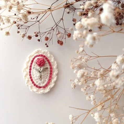 rose hairpin crochet pattern. rose hairpin crochet pattern rose hairpin crochet pattern rose hairpin crochet pattern rose hairpin crochet pattern Hairpin Crochet Pattern, Rose Hairpin, Hairpin Crochet, Crochet Baby Gifts, Crochet Hair Clips, Crochet Brooch, Crochet Cord, Crochet Keychain Pattern, Crochet Hair Accessories