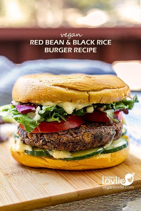 Red Bean and Black Rice Burger Recipe Red Bean And Rice, Rice Burger Recipe, Rice Burger, Gluten Free Burger, Vegan Burger Recipe, Black Beans And Rice, Idli Recipe, Bean Burgers, Masala Spice