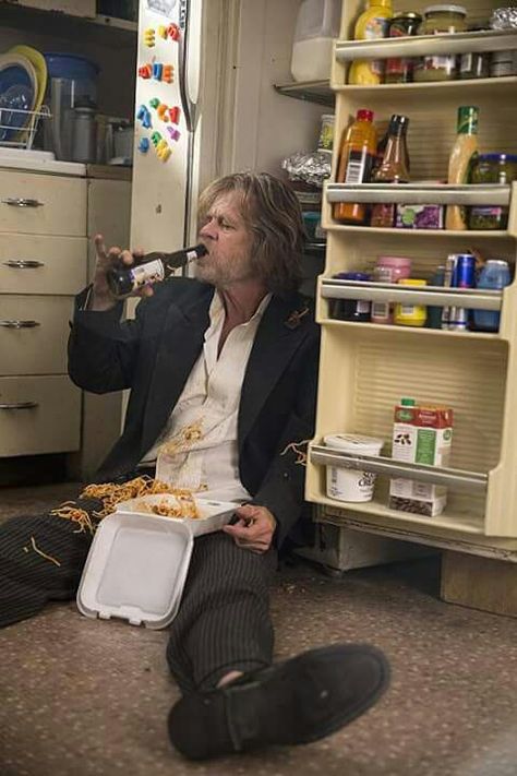 Frank in season 7 Frank Shameless, Shameless Memes, Frank Gallagher, Shameless Show, Shameless Series, Shameless Season, William H Macy, Shameless Scenes, Shameless Characters