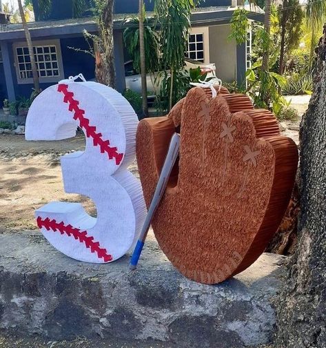 Diy Baseball Pinata, Rookie Of The Year First Birthday Centerpiece, Baseball Pinata, Baseball Party Centerpieces, Dodgers Birthday Party, Baseball Birthday Party Decorations, Dodgers Party, Baseball Theme Birthday Party, Baseball Table