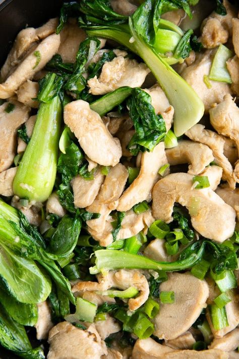 Choy Recipes, Easy Chicken Stir Fry Recipe, Chicken Stir Fry Recipe, Easy Chicken Stir Fry, Raw Veggies, Light Dinner Recipes, Asian Beef, Stir Fry Recipes Chicken, Stir Fry Recipe