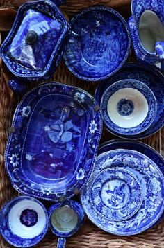 The Polohouse: Bluetiful things Flow Blue Dishes, Blue And White Dishes, Cottage Cabinet, Flow Blue China, Photo Bleu, Blue Dishes, China Blue, White Dishes, White Pottery