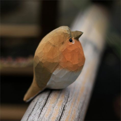 PRICES MAY VARY. Lovely wood American Robins figurine : Robin bird statues, fit in the palm of your hand Hand carving robin bird statue : This hand-carved wooden figurine is crafted from natural wood, coated with an environmentally friendly, lead-free paint that is safe for kids Widely use : serve as home decor, gifts, ready to display on a shelf, table or mantel. To clean, dust with soft brush or cloth Unique Design Figurine: The American robin bird wood carvings are handmade by different maste Easy Wood Sculpture, Animal Carving Patterns, Wood Carved Birds, Deer Wood Carving, Mini Wood Carving Ideas, Wood Carving Simple, Simple Wood Carving Ideas, Modern Wood Carving, Bird Carving Patterns