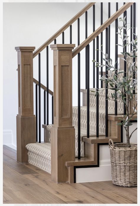 Cabin Staircase, Bannister Ideas, Gorgeous Staircase, Banister Ideas, Modern Farmhouse Staircase, Stairs Designs, Staircase Carpet, Home Decor Stairs, Farmhouse Staircase