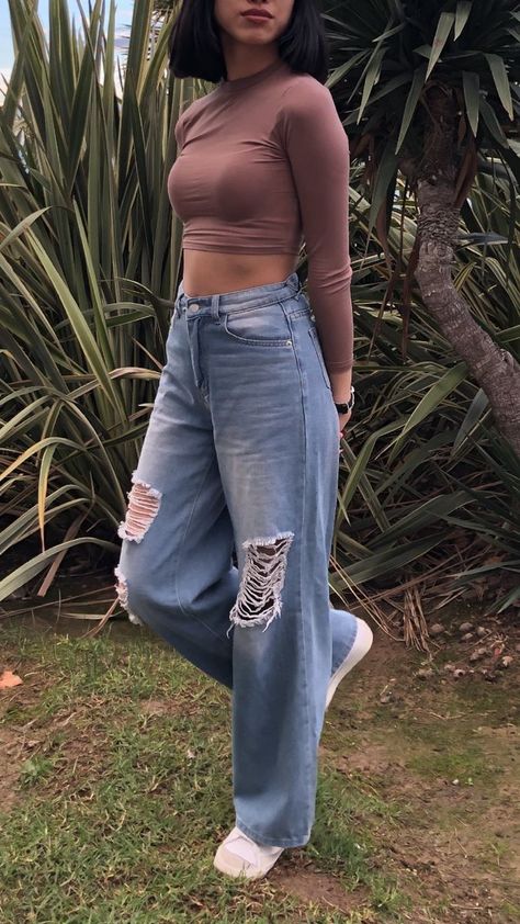 Mami Outfits Jeans, Edited Outfit, Outfit Mujer Casual, Women's Bottoms, Causual Outfits, Swaggy Outfits, Alternative Outfits, Cute Simple Outfits, Look Stylish