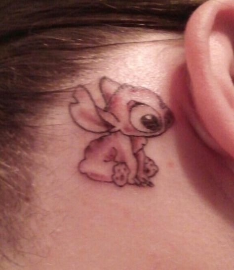 My new Stitch tattoo! Isn't he adorable! I love it! Lilo And Stitch 3, Stitch Couple, Disney Stitch Tattoo, Ohana Tattoo, Father Daughter Tattoos, Stitch Tattoo, Sweet Tattoos, Tattoos For Daughters, Disney Tattoos