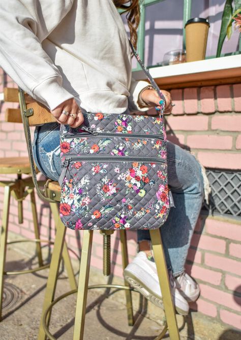 VERA BRADLEY’S PATTERNS WITH AN AMAZING CAUSE FOR OCTOBER — Tanna Wasilchak Vera Bradley Crossbody Purses, Diy Vera Bradley Bag Tutorials, Vera Bradley Patterns, Hand Bags For Women, Vera Bradley Bag, Vera Bradley Tote, Diy Bags, Vera Bradley Purses, Fashion Sketchbook