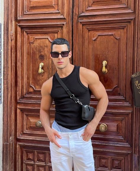 Sando Outfit, Street Fashion Men Streetwear, Tank Top Outfits, Men Stylish Dress, Guys Clothing Styles, Mens Outfit Inspiration, Fashion Suits For Men, Europe Fashion, Looks Street Style