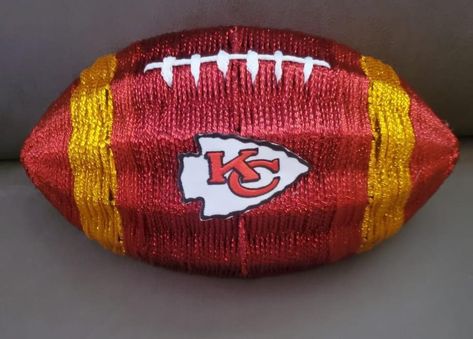 Football Dollar Tree Wreath, Kc Chiefs Wreath, Football Wreath Diy, Kansas City Chiefs Craft, Chiefs Crafts, Kc Cheifs, Superbowl Party Decorations, Sports Crafts, Pet Wreath