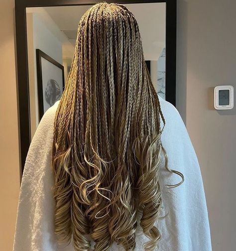 Blonde Curled Hair, Hair Styles Braids, French Curl, Curled Hair, Styles Braids, Box Braids Hairstyles For Black Women, Cute Braided Hairstyles, Braids Hairstyles Pictures, Cute Box Braids Hairstyles