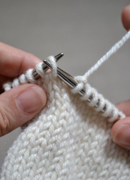 Short Rows Knitting Tutorials, Knitting Short Rows, Purl Bee, Knitting Help, Knitting Tips, Purl Soho, Knitting Instructions, Knitting Wool, How To Purl Knit