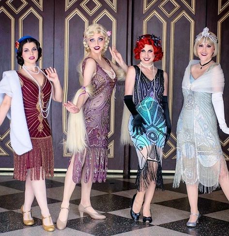 Flapper Disney Princesses Great Gatsby Outfits, Gatsby Outfit, Anime Festival, Dapper Day Outfits, Disney Dapper Day, Latina Outfit, Disney Princess Snow White, Flapper Girl, Dapper Day