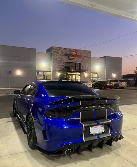 Charger Wrap Ideas, Dodge Charger Wrap, Charger Wrap, Black Dodge Charger, Transformers Cars, Dodge Charger Hellcat, Camaro Car, Dodge Charger Srt, Dodge Muscle Cars