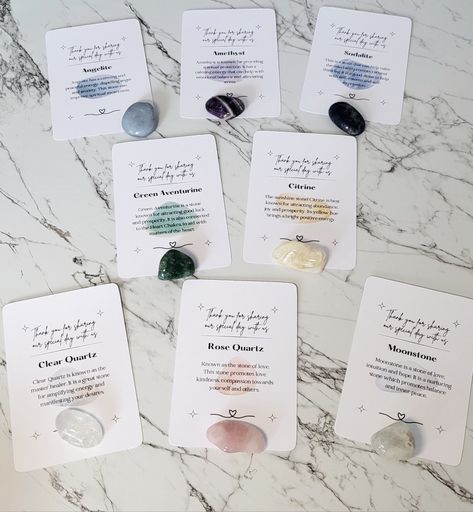 Crystals As Wedding Favors, Crystal Wedding Favors, Purple Happy Birthday, Diy Nursing, Crystal Photography, Wedding Gift Pack, Magia Das Ervas, Bridal Shower Inspo, Zodiac Stones