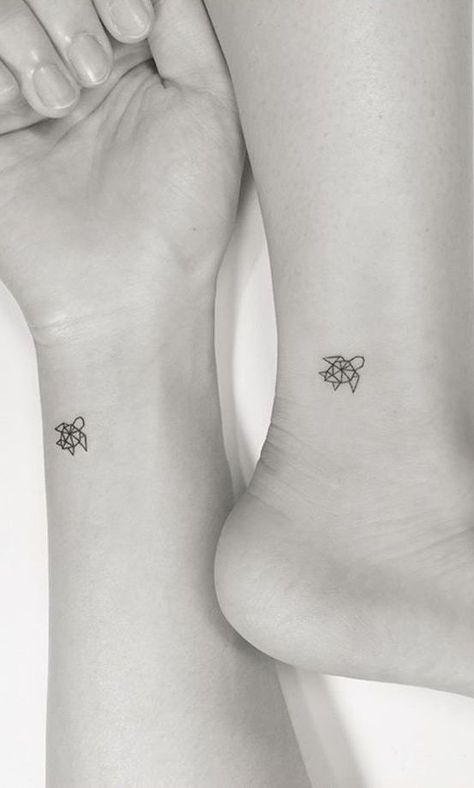 Top 101 Best Friendship Tattoo Ideas - [2022 Inspiration] - Next Luxury Instagram Tattoos, Tattoos For Women Small Meaningful, Turtle Tattoo Designs, Small Tattoos With Meaning, Muster Tattoos, Meaningful Tattoos For Women, Small Girl Tattoos, Small Tattoos Simple, Small Meaningful Tattoos