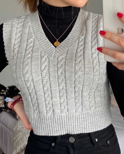 Sueter Tejido Outfit, Outfit Chaleco Tejido, Clothes From Shein, Smart Casual Women Outfits, Crochet Top Outfit, Smart Casual Women, Best Winter Outfits, Winter Fashion Outfits Casual, Casual Day Outfits