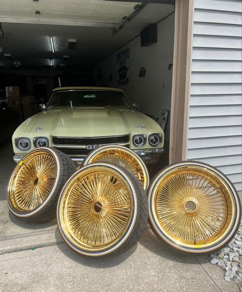 Gold Rims Wheels, Dayton Wheels, Dayton Rims, Chevy Caprice Classic, Boondocks Drawings, Chill Wallpaper, Chevy Caprice, Donk Cars, Caprice Classic