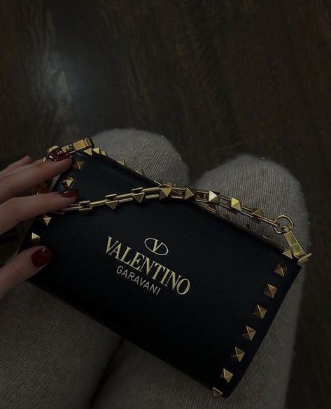 @marateigen on ig Valentino Bag, Bags Aesthetic, Valentino Bags, Chanel Deauville Tote Bag, Beautiful Songs, Womens Purses, Louis Vuitton Twist Bag, Backpack Purse, Handbag Backpack