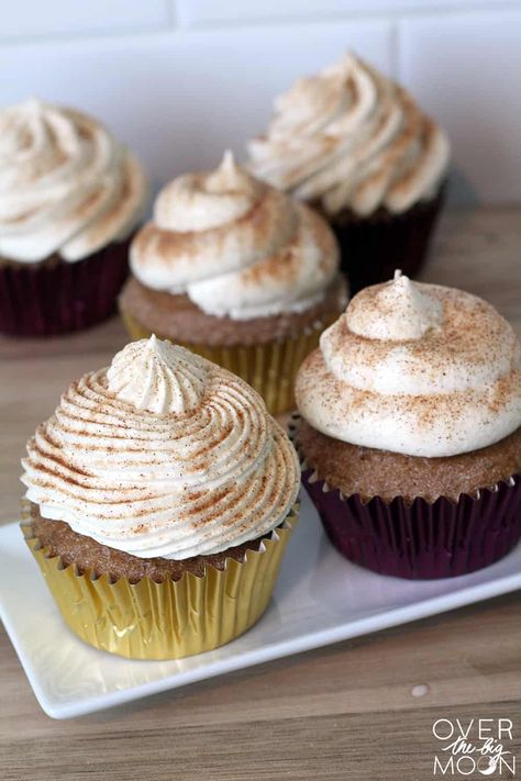 These Cake Box Snickerdoodle Cupcakes with Cool Whip Frosting are a crowd favorite! Plus, they are made using a Cake Box mix! | www.overthebigmoon.com Mini Chocolate Cupcakes, Whip Frosting, Snickerdoodle Cupcakes, Snickerdoodle Cake, Cool Whip Frosting, Pear And Almond Cake, Maple Frosting, Cheap Clean Eating, Baking With Almond Flour