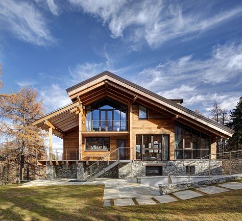 Chalet Exterior, German Houses, Hotel Concept, Ski House, Italian Alps, Tower House, Village House Design, Residential House, Modern Cabin