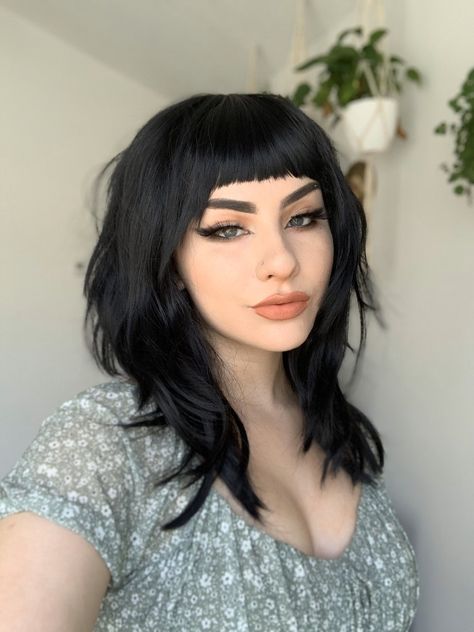 @hellglazer on Twitter, haircut inspo Goth Hairstyles, Gothic Hairstyles, Edgy Haircuts, Goth Hair, Edgy Hair, Alternative Hair, Penteado Cabelo Curto, Stil Inspiration, Hair Inspo Color