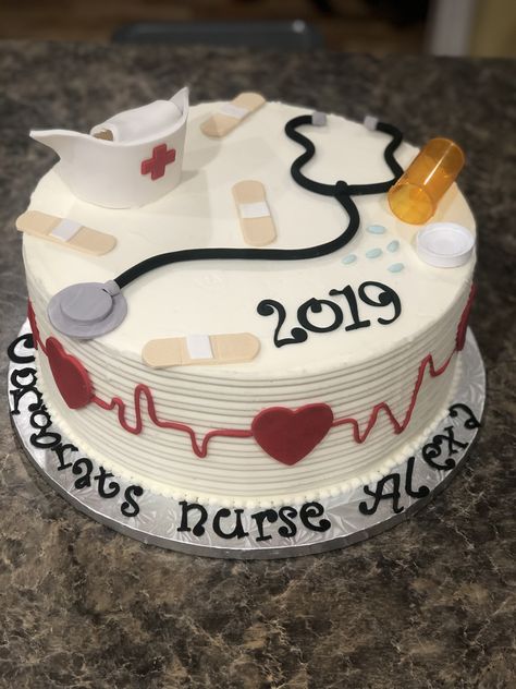 Cake Nurse Birthday, Cakes For Nurses Graduation, Nurses Cakes Ideas, Nurse Graduate Cake, Graduation Nurse Cake, Nursing Grad Cake, Nurse Graduation Cake Ideas, Nursing Cakes Graduation, Cakes For Nurses