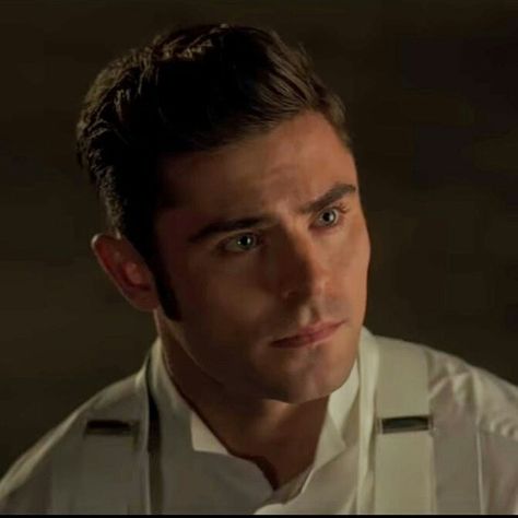 Zac Efron as Phillip Carlyle Zac Efron The Greatest Showman, Zac Efron Greatest Showman, The Greatest Showman Zac Efron, The Greatest Showman Phillip, Phillip Carlyle, Midnight Circus, Zach Efron, 25th Hour, Water For Elephants