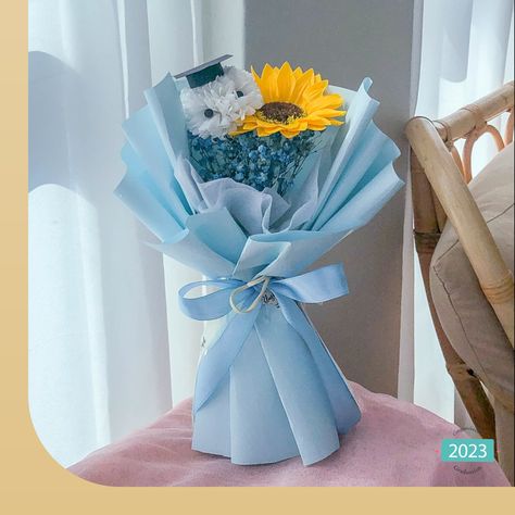 Flower Graduation Bouquet, Flower Bouquet Aesthetic Graduation, Flower Bouquet Graduation, Graduation Bear Bouquet, Paper Rose Craft, Bouquet Graduation, Rose Craft, Kampar, Graduation Bouquet