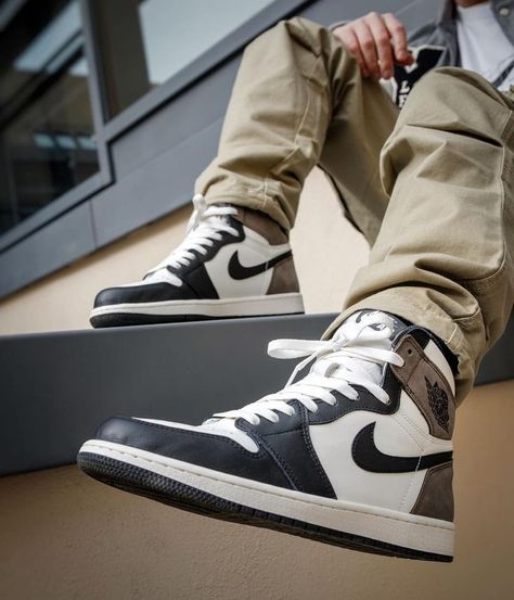 Real And Cheap Air Jordan 1 Retro High OG Outlet| newjordanshow.com With Free Shipping Mocha Outfit Men, Mocha Outfit, Jordan 1 High Mocha, Jordans 1 High, Jordan 1 Dark Mocha, Air Jordan Outfit, Jordan 1 High Outfit, Latest Jordans, Jordans 1