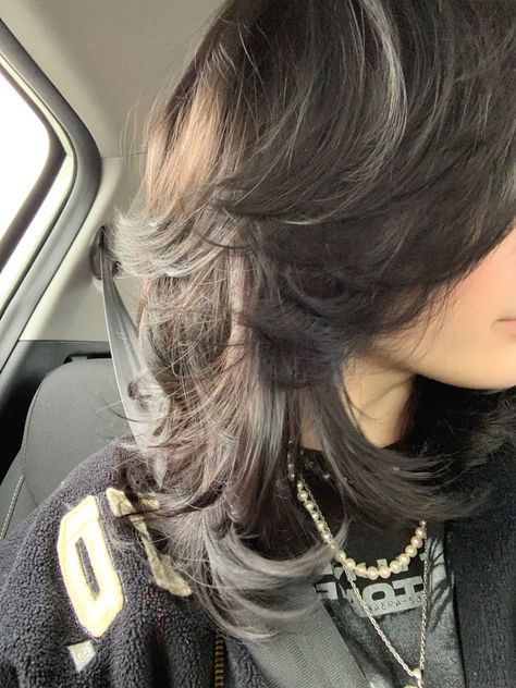 Hangodango on tiktok Fesyen Rambut Pendek, Short Grunge Hair, Fesyen Rambut, Hair Inspiration Short, Hairstyles For Layered Hair, Hair Stylies, Haircuts Straight Hair, Short Hair Haircuts, Cut My Hair