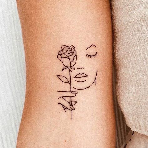 Minimalist tattoo ideas Mama Tattoo, Unique Tattoos For Women, Tattoo Snake, Inspiration Tattoos, Cute Tattoos For Women, Discreet Tattoos, Dainty Tattoos, Girly Tattoos, Subtle Tattoos