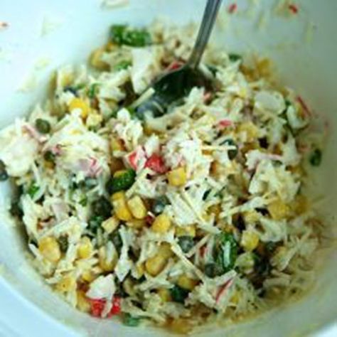 Russian Rice and Crab Salad Crab Pasta Salad, Crab Salad Recipe, Vegetable Soup Healthy, Gluten Free Salads, Taco Salads, Crab Salad, Seafood Salad, Spinach Recipes, Russian Recipes