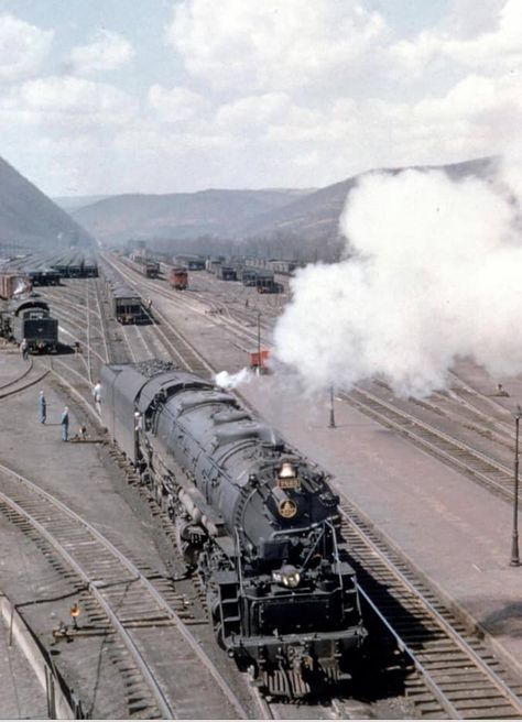 A Baltimore and Ohio 2-8-8-4 class EM-1 #7625. If not for restrictions placed by WWII B&O would have ordered EMD FT diesels, but thankfully for steam fans the diesels were needed elsewhere, and B&O got some fine Baldwin power instead Steam Trains Photography, Baltimore And Ohio Railroad, Steam Engine Trains, Railroad History, Railroad Pictures, Pennsylvania Railroad, Railroad Photography, Railroad Photos, Train Art